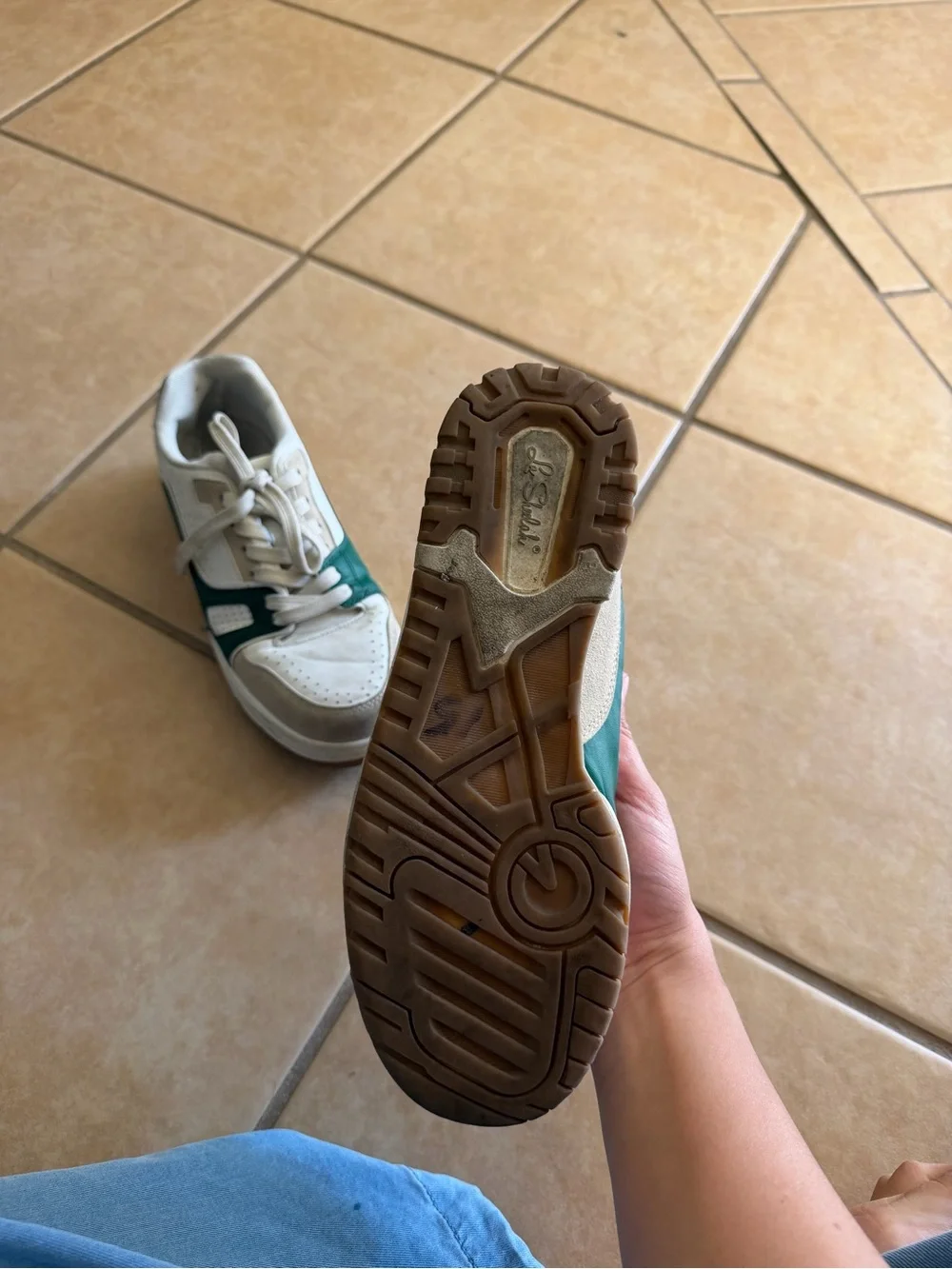 Sneakers
